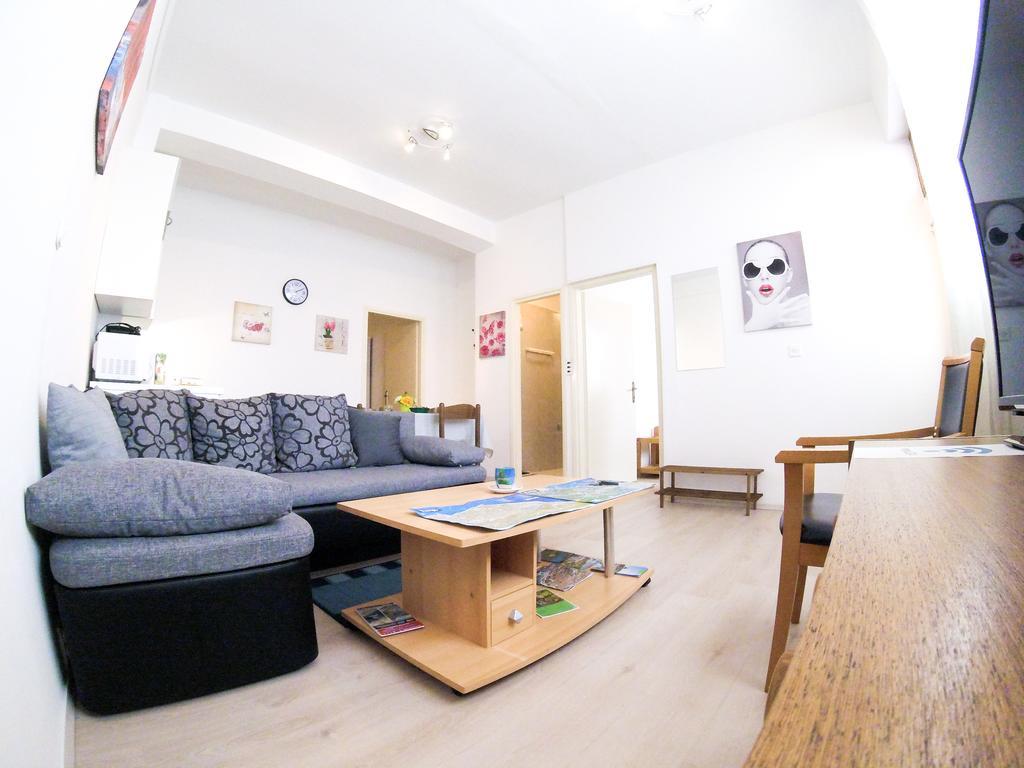 שיבניק Apartment Majda מראה חיצוני תמונה